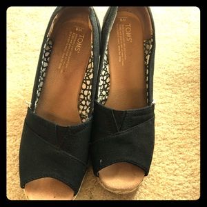 Toms wedge black canvas